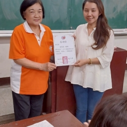 家庭溝通-增進親子溝通的魔法